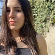 Studentessa di ostetricia, diplomata al liceo linguistico impartisce lezioni di inglese, spagnolo e tedesco per elementari, medie e liceo e aiuto compiti